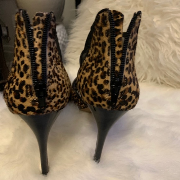 SOLD - Brand New Jessica Simpson Leopard Heels - Picture 6 of 9
